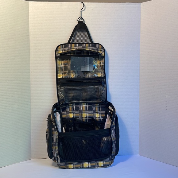 L.L. Bean yellow and black checkered hanging travel / cosmetic organizer bag. - Picture 8 of 8